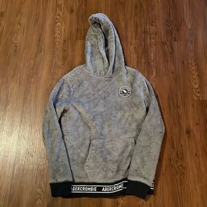 💛 Abercrombie kids super soft hooded sweatshirt size 11/12 - gray in color